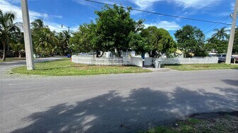 413 NE 8th St in Pompano Beach, FL - Building Photo