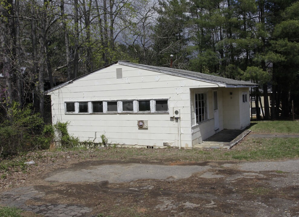 840 Tunnel Rd in Asheville, NC - Foto de edificio