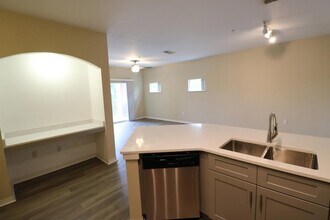 560 Florida Club Blvd, Unit 301 in St. Augustine, FL - Foto de edificio - Building Photo