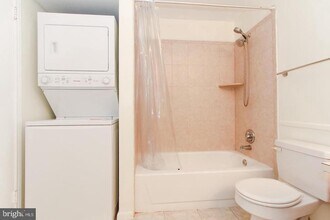 3916 Penderview Dr in Fairfax, VA - Building Photo - Building Photo