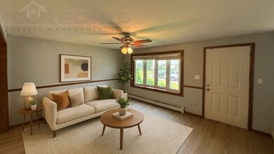 20 Northwoods Cir in Woburn, MA - Building Photo - Building Photo