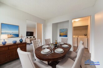 Garden Oaks in Edmonton, AB - Building Photo - Building Photo