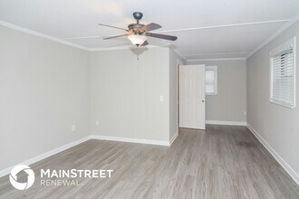 921 NW 202nd St in Miami, FL - Building Photo - Building Photo