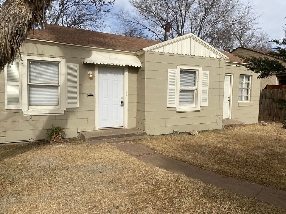 1518 30th St in Lubbock, TX - Building Photo