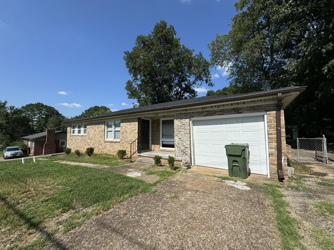 3106 Pulaski Pike NW in Huntsville, AL - Building Photo - Building Photo