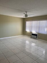 226 Brighton Dr in Boca Raton, FL - Building Photo - Building Photo