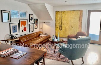 2320 Fernleaf St in Los Angeles, CA - Building Photo - Building Photo