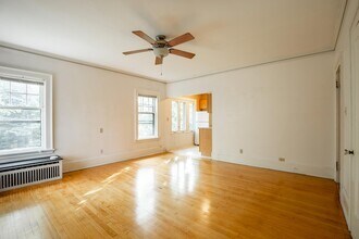 2119 E Kenilworth Pl in Milwaukee, WI - Building Photo - Building Photo