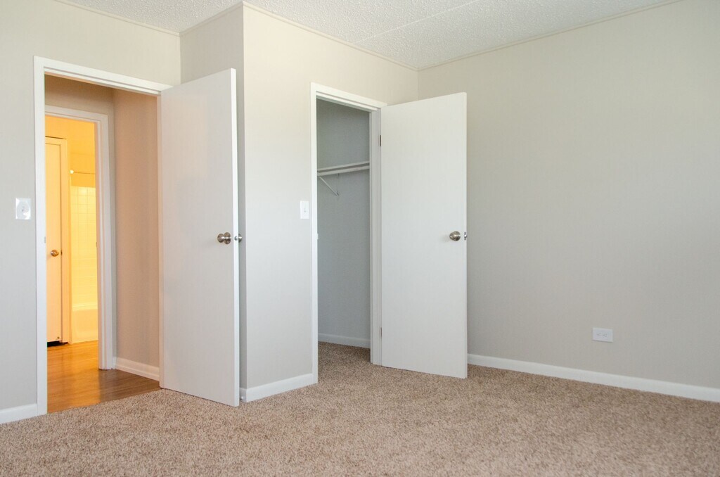 Medinah Terrace of Itasca Apartments in Itasca, IL