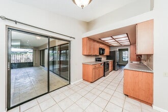 14096 Greentree Dr in Wellington, FL - Building Photo - Building Photo