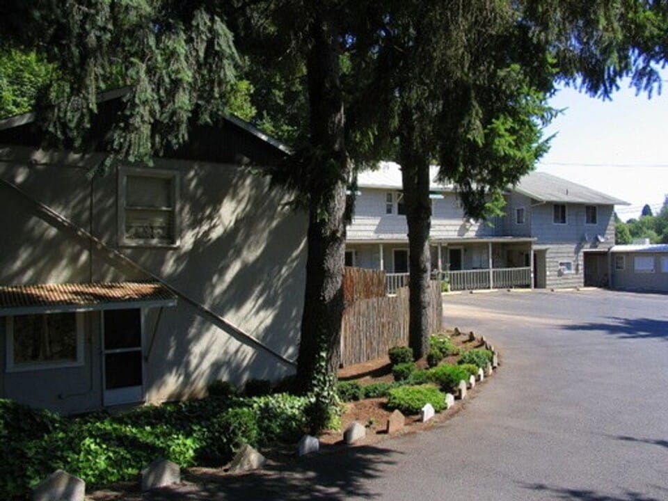 510 SE Davis St-Unit -1 in McMinnville, OR - Building Photo