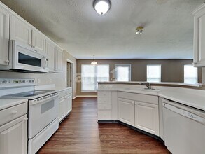 911 Balsam Wood Ln in Lebanon, OH - Building Photo - Building Photo
