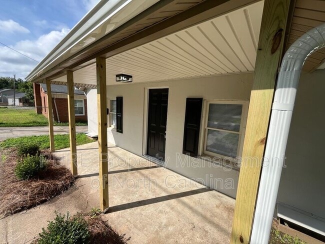 65 Barber St NW in Concord, NC - Building Photo - Building Photo