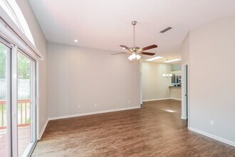 3401 Millcrest Dr in Jacksonville, FL - Building Photo - Building Photo