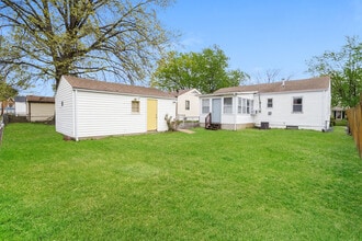 7113 Leona St in St. Louis, MO - Building Photo - Building Photo