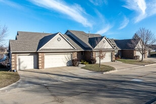 Legacy Pointe of Waukee in Waukee, IA - Building Photo