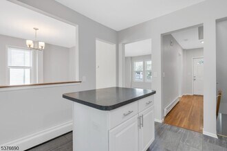 51 Madison St in Morristown, NJ - Building Photo - Building Photo