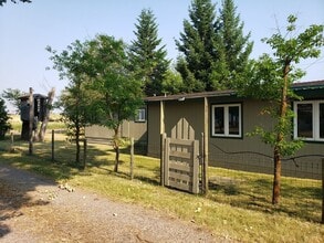 42380 Montana Ave in Pablo, MT - Building Photo - Building Photo