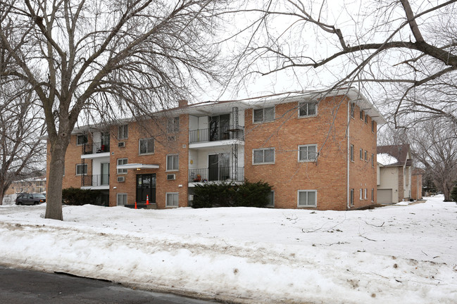 75th Ave. Apartments in Fridley, MN - Building Photo - Building Photo