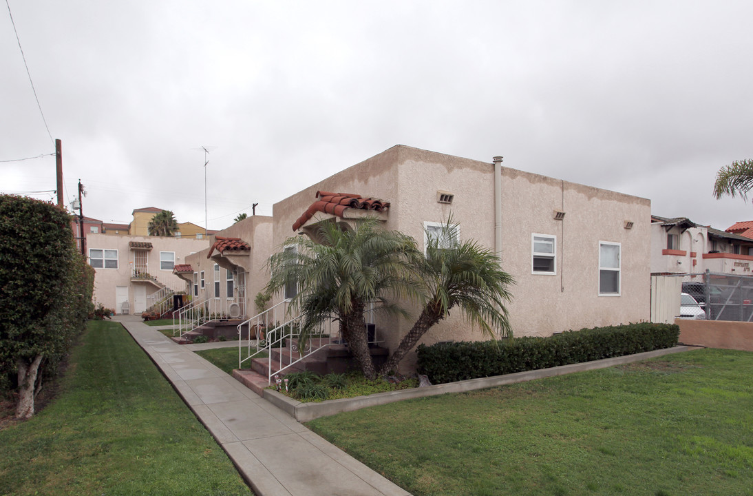 3962 Illinois St in San Diego, CA - Foto de edificio