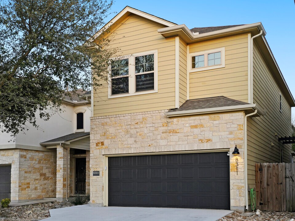 8311 Nicola Trl in Austin, TX - Building Photo