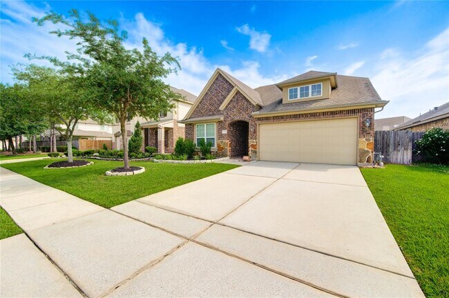 18318 Russett Green Dr in Tomball, TX - Building Photo - Building Photo