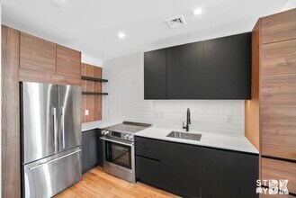 610 Myrtle Ave in Brooklyn, NY - Building Photo - Building Photo