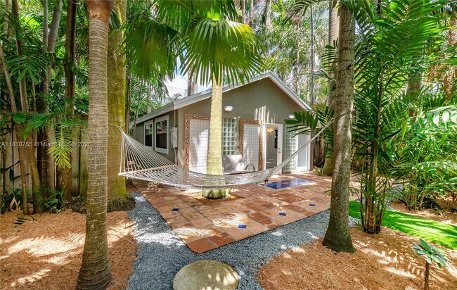 2936 SW 30th Ct in Miami, FL - Building Photo - Building Photo