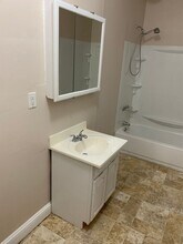 168 Downs St in Kingston, NY - Building Photo - Building Photo