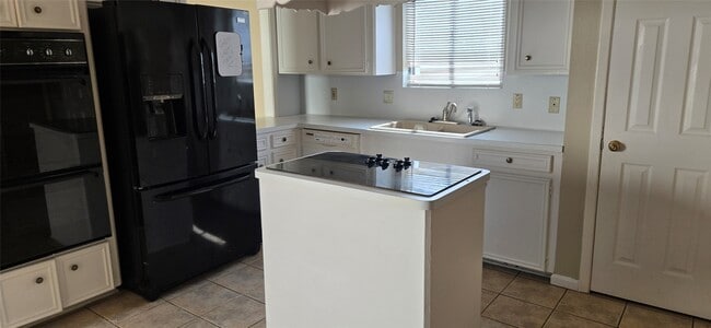 property at 2207 St James Ct