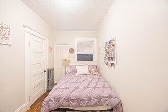 1859 Beacon St, Unit 2 in Brookline, MA - Building Photo - Building Photo