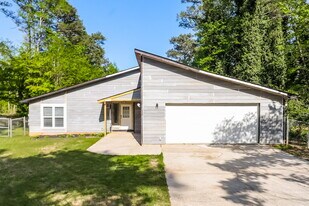 6270 Beethoven Cir in Riverdale, GA - Building Photo