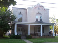 606 W 8th St in Erie, PA - Foto de edificio - Building Photo