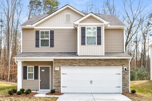 1015 Helms Rd in Charlotte, NC - Building Photo