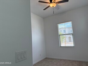 7663 Nosean Rd in Peoria, AZ - Foto de edificio - Building Photo