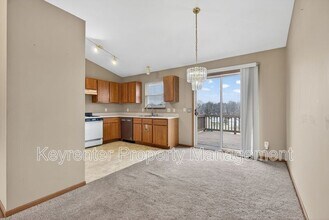 12538 Evening Shade Dr in Florissant, MO - Building Photo - Building Photo