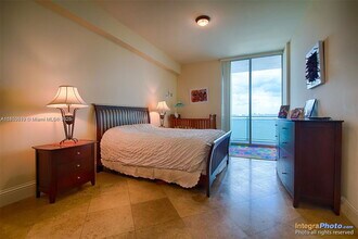 7901 Hispanola Ave in North Bay Village, FL - Building Photo - Building Photo