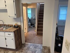 1014 Saint Marys Blvd, Unit A in Jefferson City, MO - Building Photo - Building Photo