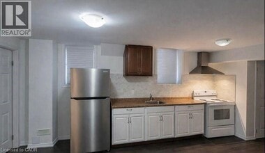 95 Baffin Cres in Brampton, ON - Building Photo - Building Photo