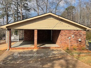 4016 Nations Dr in Douglasville, GA - Foto de edificio - Building Photo