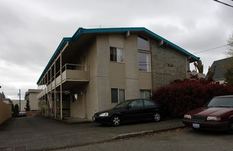 Tamarind Apartments in Seattle, WA - Foto de edificio - Building Photo