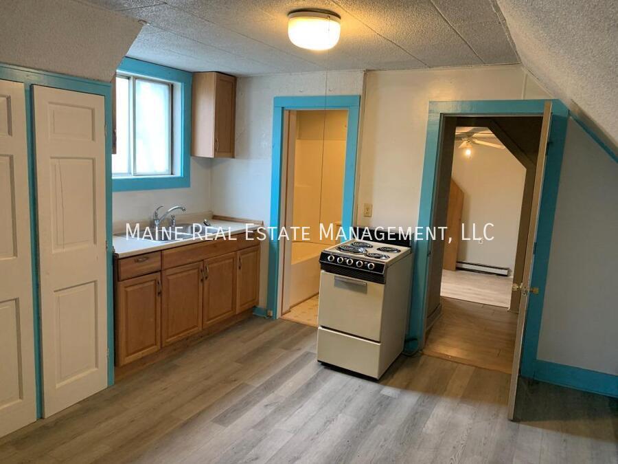 123 Union St in Brewer, ME - Building Photo