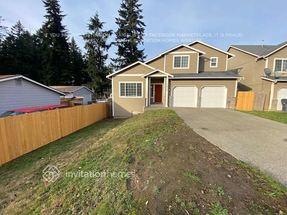 7917 185th St Ct E in Puyallup, WA - Building Photo