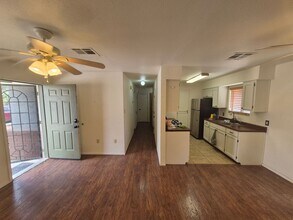 804 1/2 Azelia St in Alamogordo, NM - Building Photo - Building Photo