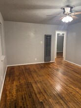 1907 Nix St in Amarillo, TX - Foto de edificio - Building Photo