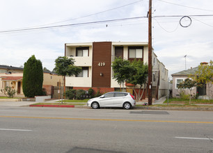 419 S Verdugo Rd in Glendale, CA - Building Photo - Building Photo