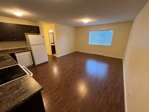 518 Armishaw Rd in Nanaimo, BC - Building Photo - Building Photo