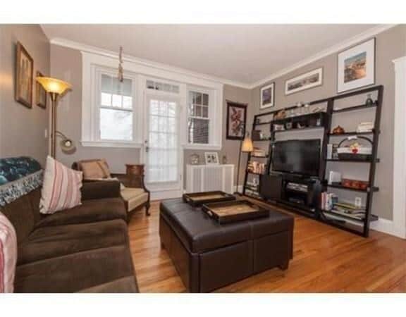 property at 2035 Commonwealth Ave