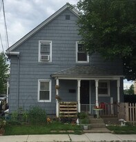 33 Tyler St, Unit 0 in Nashua, NH - Building Photo