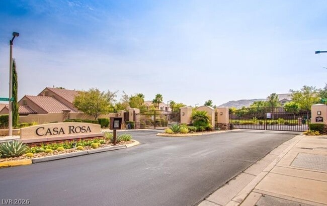 956 Puerta Del Sol Dr in Las Vegas, NV - Building Photo - Building Photo